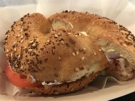 Bagel meister - A 2,000 calorie daily diet is used as the basis for general nutrition advice. However, individual caloric needs may vary. Visit www.mypyramid.gov for more information. Recommended limits for a 2,000 calorie diet are 20 grams of saturated fat and 2,300 mg of sodium.